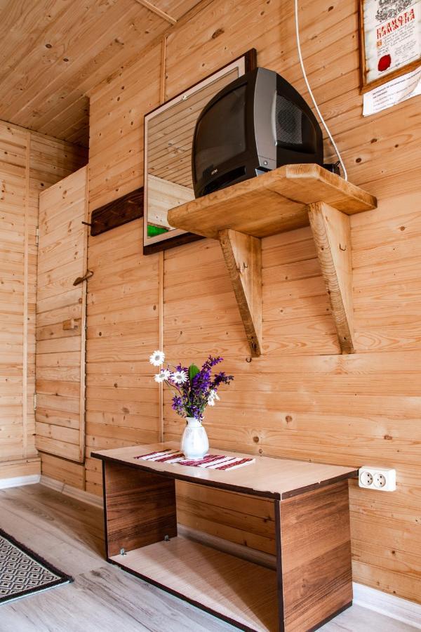 Bilya Richky Hotel Kamianets Podilskyi Bagian luar foto