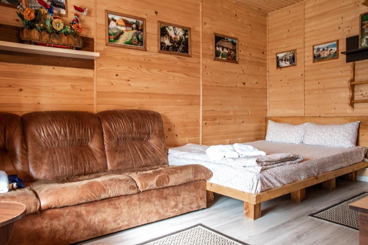 Bilya Richky Hotel Kamianets Podilskyi Bagian luar foto