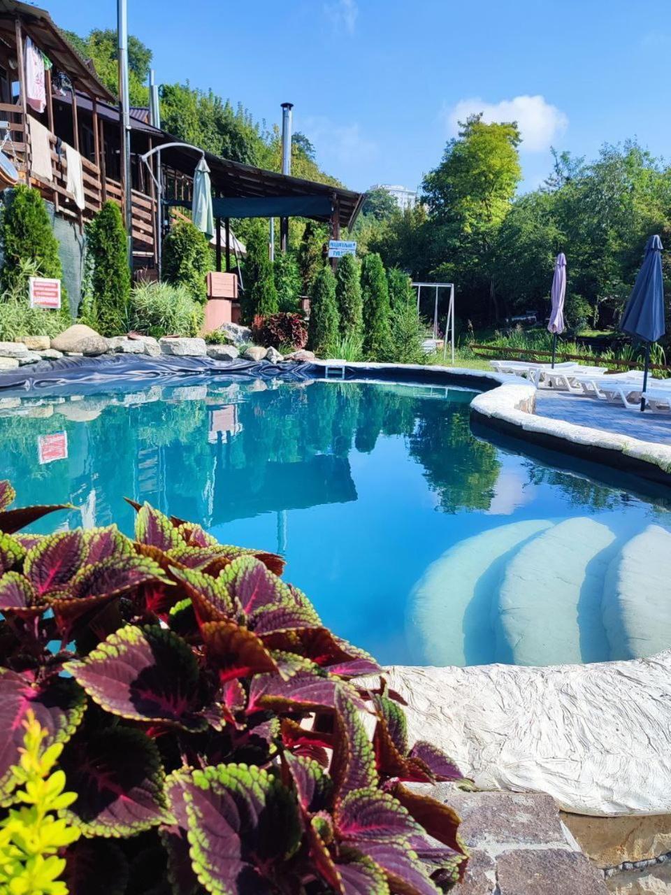 Bilya Richky Hotel Kamianets Podilskyi Bagian luar foto