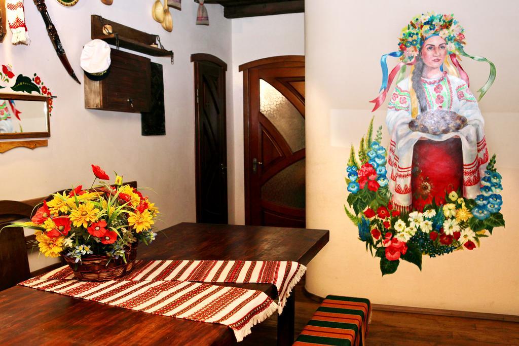 Bilya Richky Hotel Kamianets Podilskyi Bagian luar foto