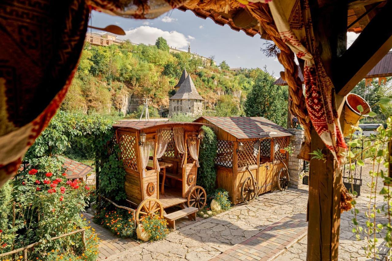 Bilya Richky Hotel Kamianets Podilskyi Bagian luar foto
